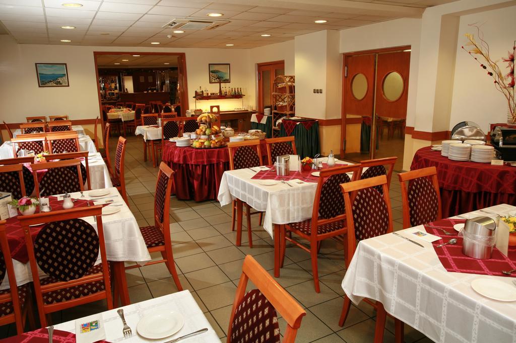 Hotel Eben Budapest Bagian luar foto