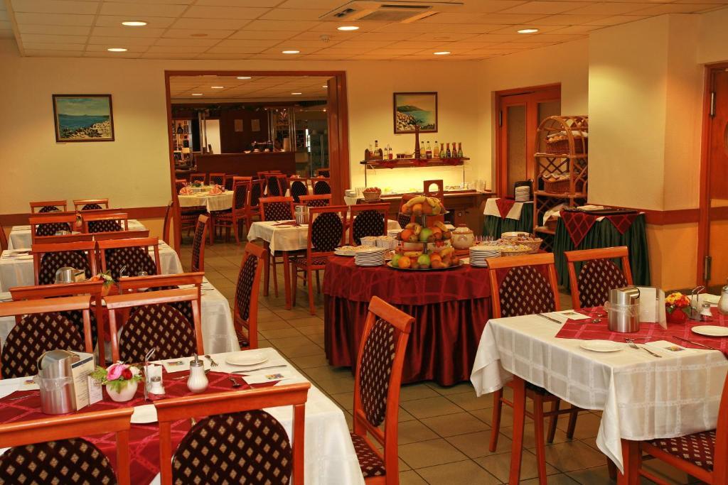 Hotel Eben Budapest Bagian luar foto