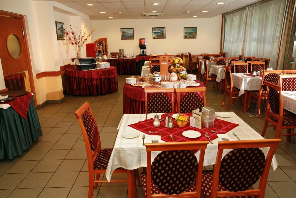 Hotel Eben Budapest Bagian luar foto