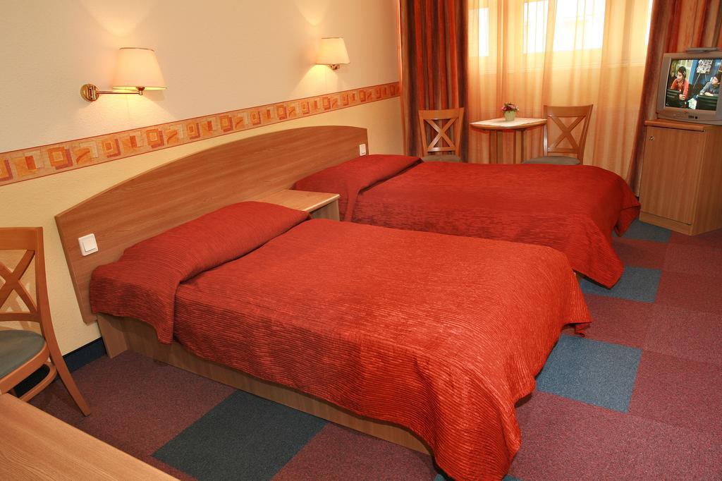 Hotel Eben Budapest Bagian luar foto