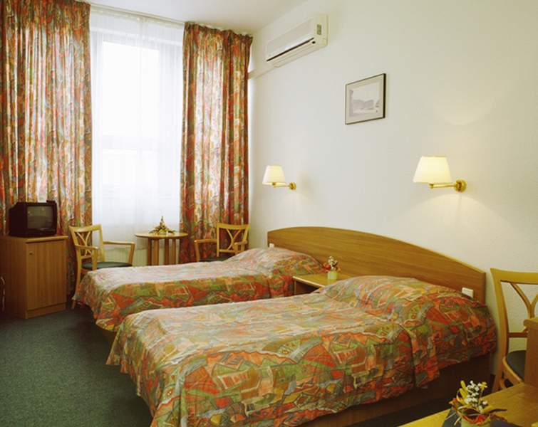Hotel Eben Budapest Bagian luar foto